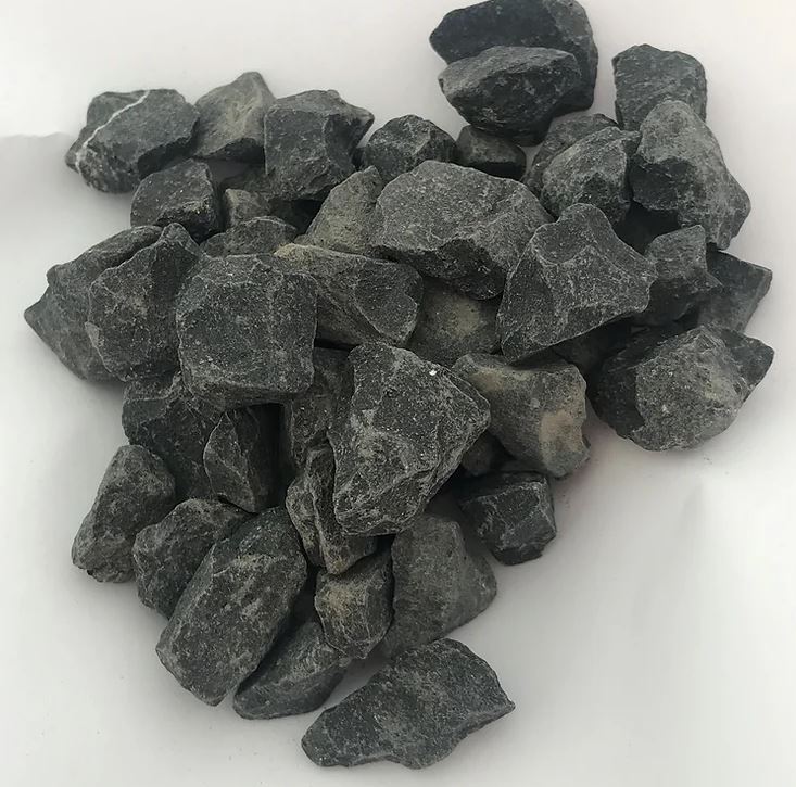 Blackhead Chip (Highland Black)Large (30-40mm)
