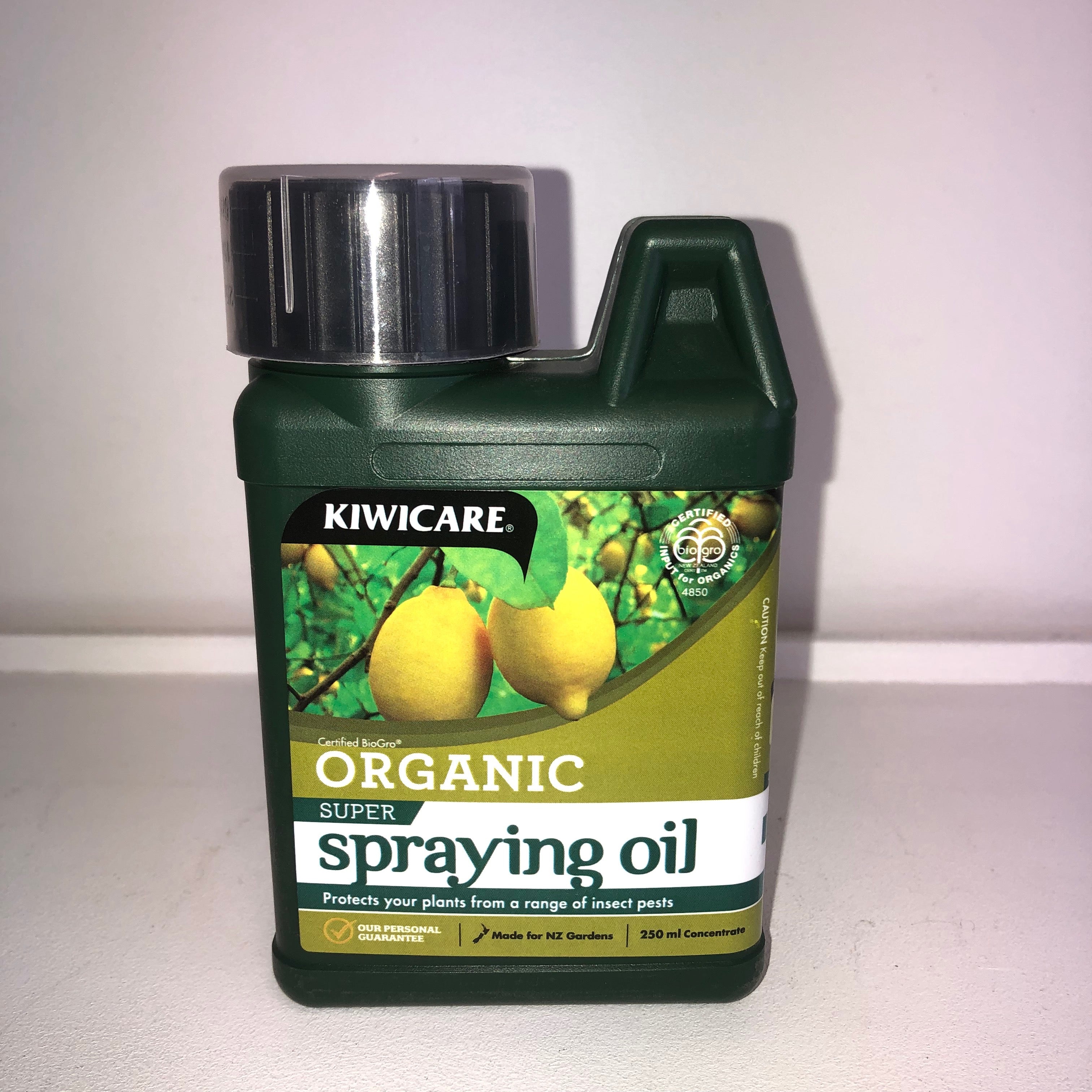 Kiwicare Organic Super Spraying Oil Gardenmakers Landscape Supplies