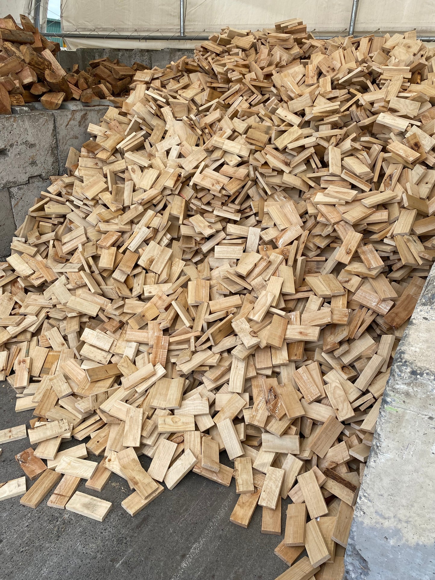 Crusaders Premium Firewood - Kiln Dried Pine Offcuts (Off Cuts)Deliver ...